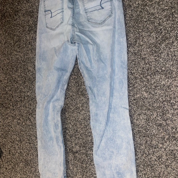 Light washed, some rips - Picture 3 of 3